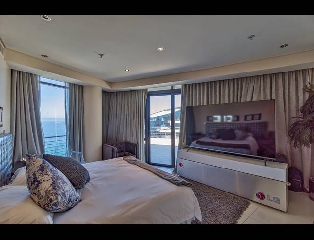 2 BEDROOM APARTMENT FOR SALE IN UMHLANGA CENTRAL